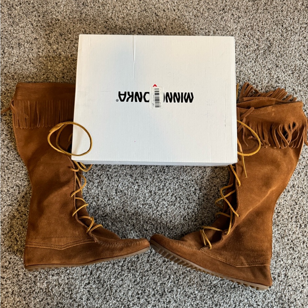 Minnetonka Front Lace Knee High Brown Suede Fringe Boots Women’s 9